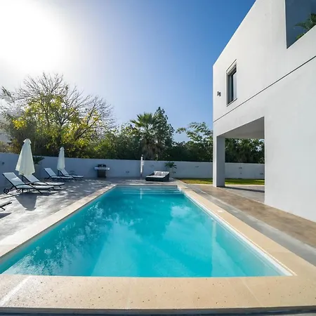 Villa La Maison Du Soleil Varipetron