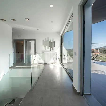 Villa La Maison Du Soleil Varipetron